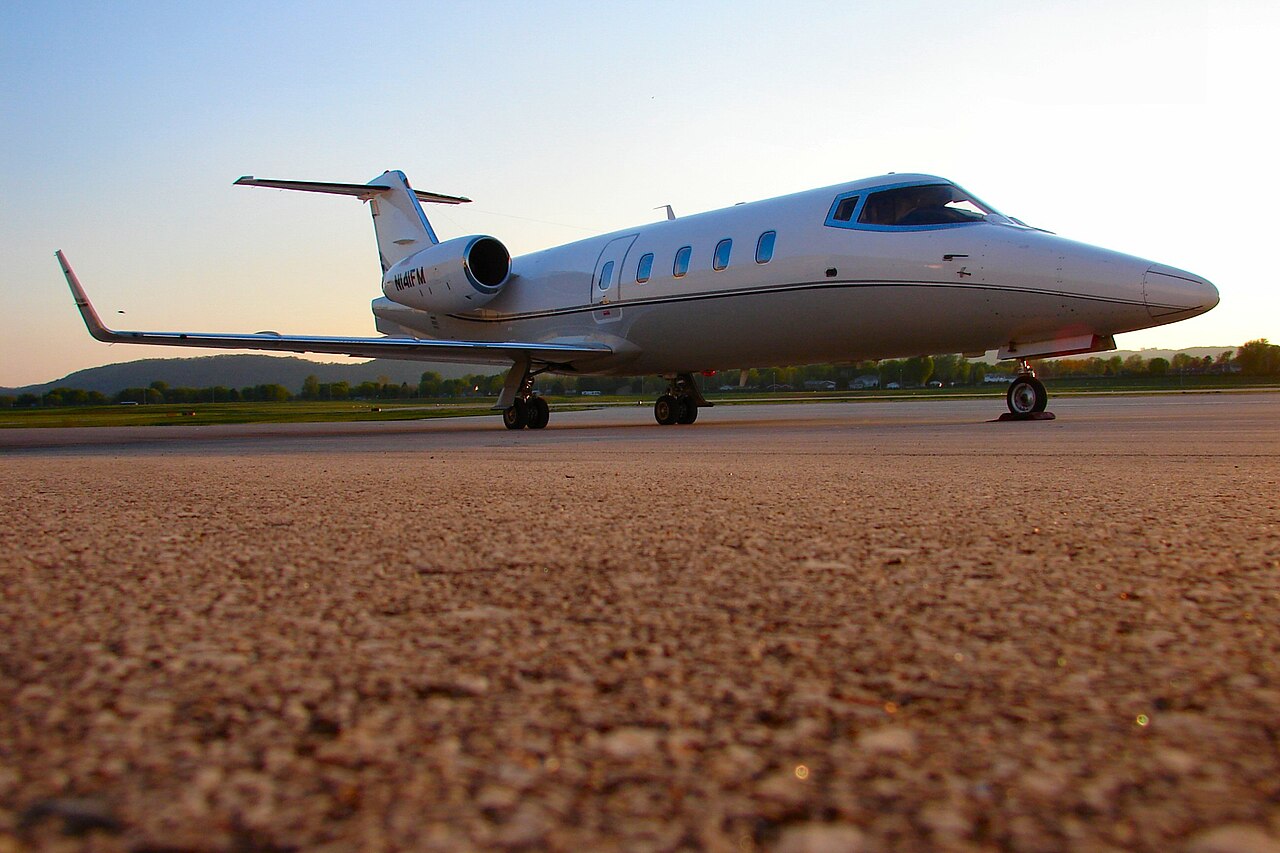 PT-LET · Learjet 55